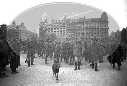 Toma de Barcelona por el Ejército Nacional, Misa de accion de gracias en la Plaza de Cataluña