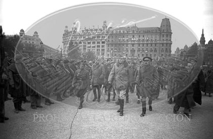 Toma de Barcelona por el Ejército Nacional, Misa de accion de gracias en la Plaza de Cataluña