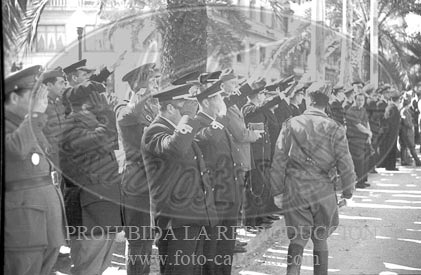 Desfile en Barcelona tras la toma de la ciudad