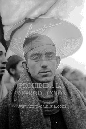 Milicianos y refugiados en Perpignan