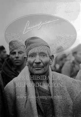 Milicianos y refugiados en Perpignan