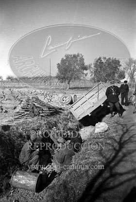 Milicianos y refugiados en Perpignan