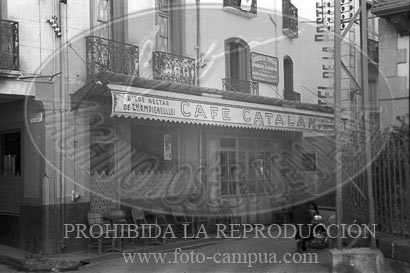 Milicianos y refugiados en Perpignan