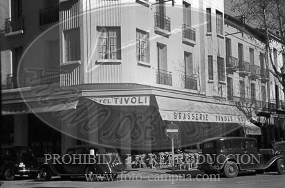 Milicianos y refugiados en Perpignan