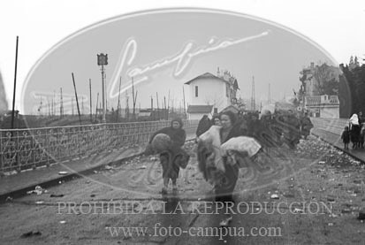 Refugiados vuelven a España por Irún