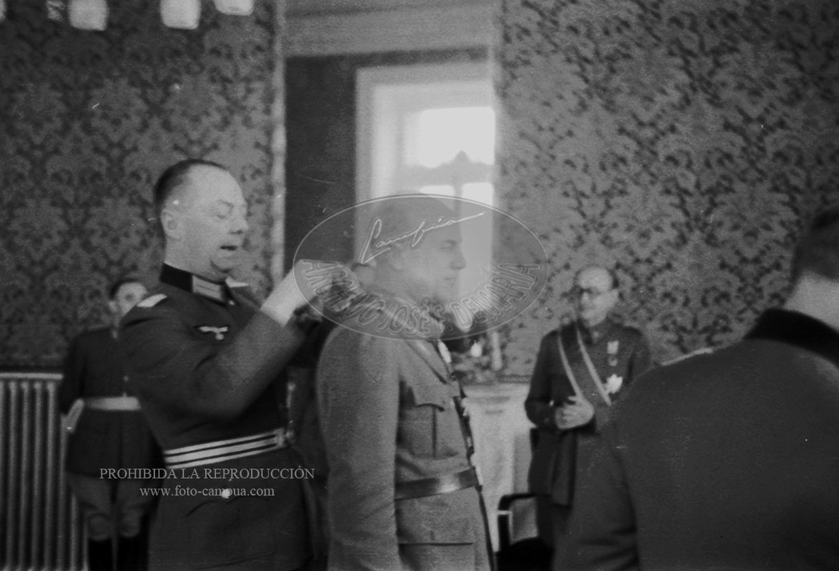 Burgos, Imposición de condecoraciones alemanas