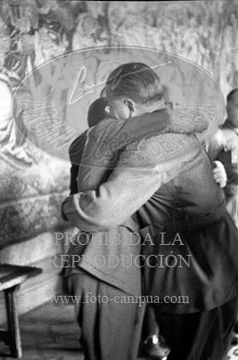 Burgos, Imposición de condecoraciones italianas