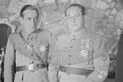 Burgos, Imposición de condecoraciones italianas