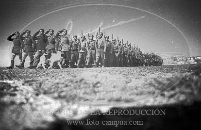 Ensayos de desfile en Avila