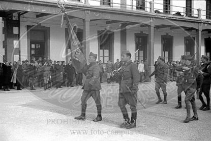 Jura de Bandera en la Academia de Alféreces Provisionales de Avila