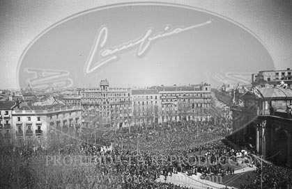 Misa por la victoria en la Puerta de Alcalá de Madrid