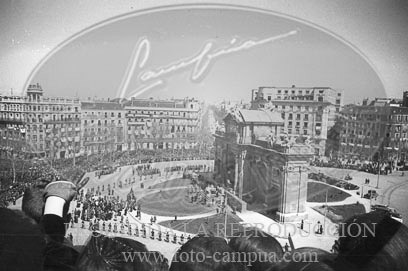 Misa por la victoria en la Puerta de Alcalá de Madrid