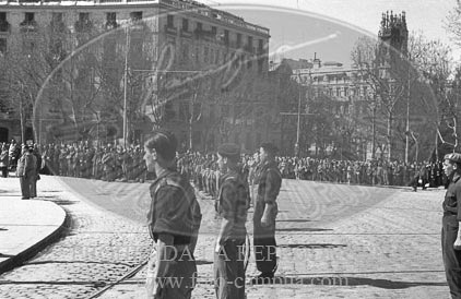Misa por la victoria en la Puerta de Alcalá de Madrid
