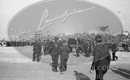 Traslado de los restos de Jose Antonio a El Escorial