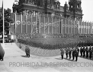 Formacion de la Legión Condor. Homenaje en berlin