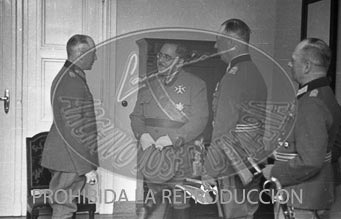 Imposición de condecoraciones