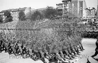 Desfile de la Legión Cóndor en Berlin
