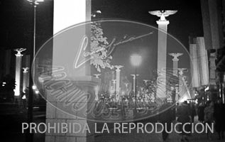 Berlin de noche se enganala para el regreso de la Legión Cóndor