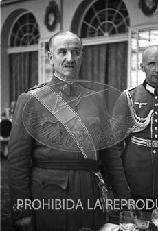 Los generales españoles con Hitler