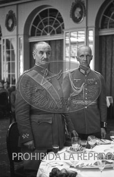Los generales españoles con Hitler