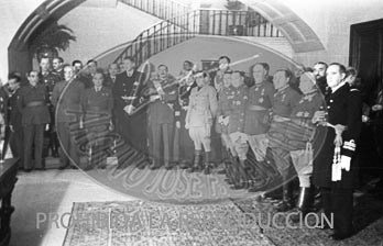 Reunion en el Pardo, condecoraciones