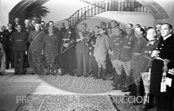 Reunion en el Pardo, condecoraciones