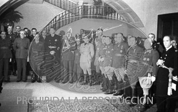 Reunion en el Pardo, condecoraciones