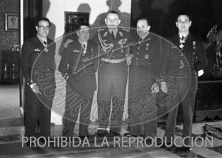 Reunion en el Pardo, condecoraciones