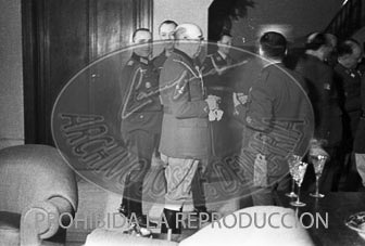 Reunion en el Pardo, condecoraciones