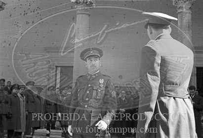 Actos en honor de los defensores del Alcazar de Toledo, presididos por el general García Valiño