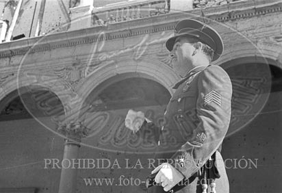 Actos en honor de los defensores del Alcazar de Toledo, presididos por el general García Valiño