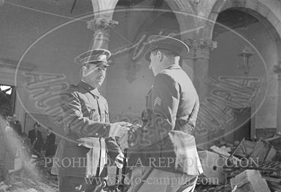 Actos en honor de los defensores del Alcazar de Toledo, presididos por el general García Valiño