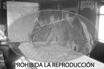 Franco ante los mapas, Terminus