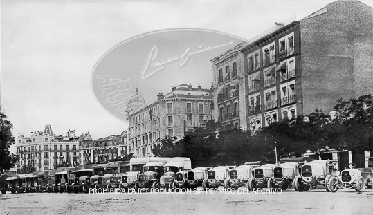 Exposicion vehiculos industriales Madrid 1920