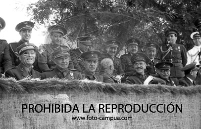 Desfile primer aniversario de la liberación de Madrid