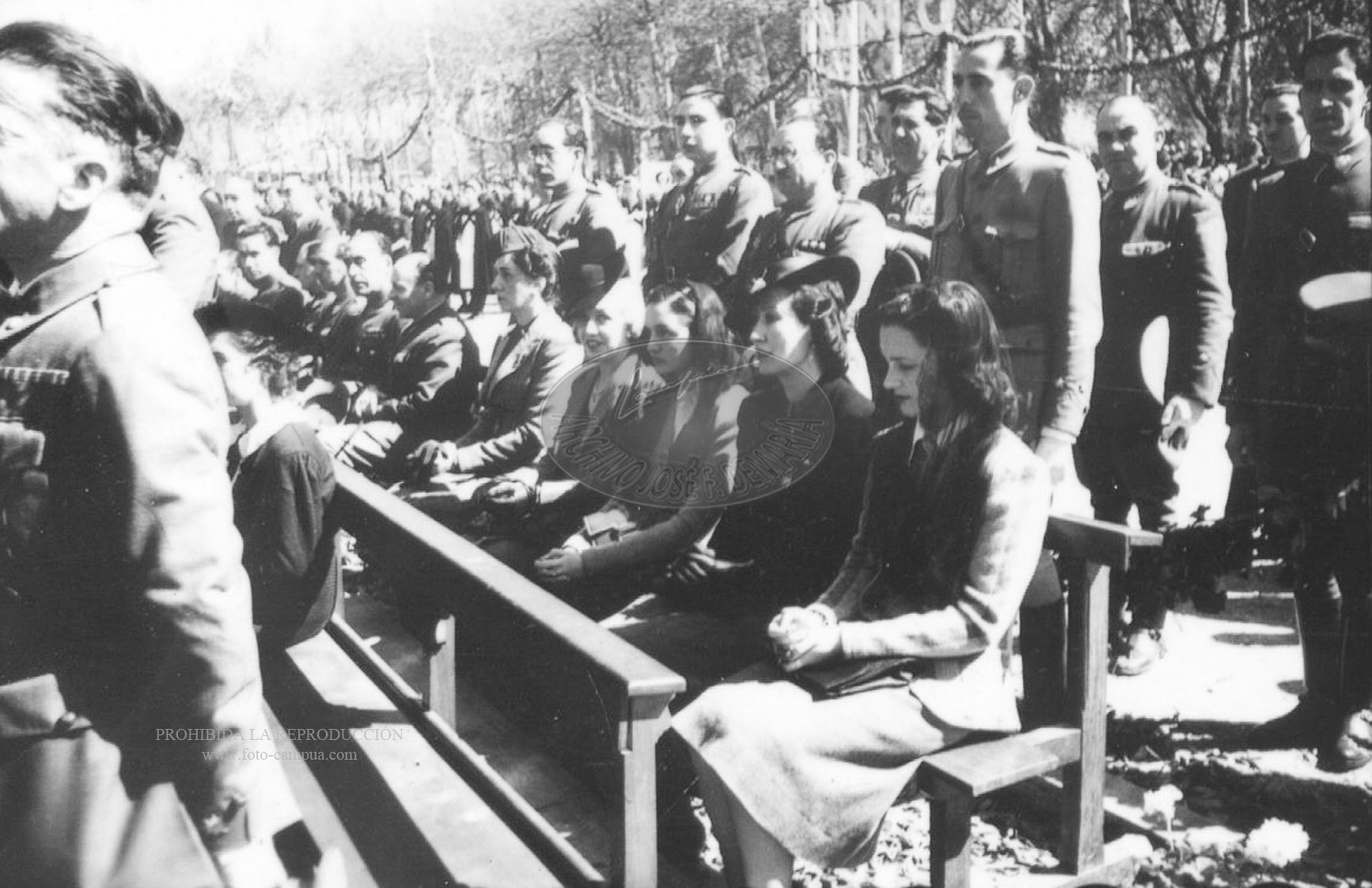 Entrega de guión al Regimiento de Caballeria Farnesio