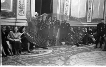 Franco en Las Cortes, manifestación de apoyo