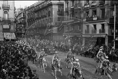 Franco en Las Cortes, manifestación de apoyo