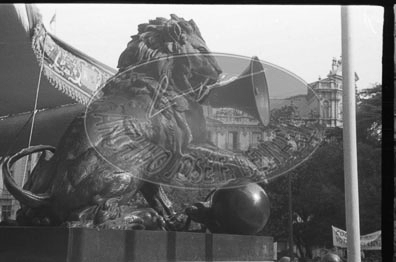 Franco en Las Cortes, manifestación de apoyo