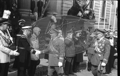 Franco en Las Cortes, manifestación de apoyo