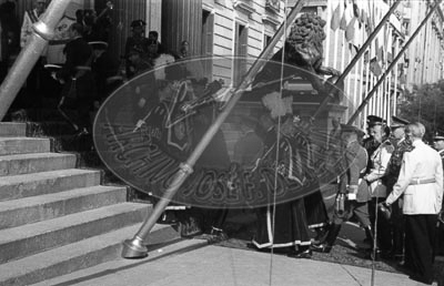 Franco en Las Cortes, manifestación de apoyo