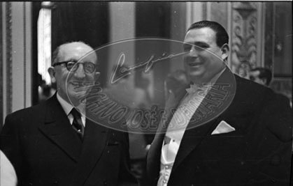 Franco en Las Cortes, manifestación de apoyo