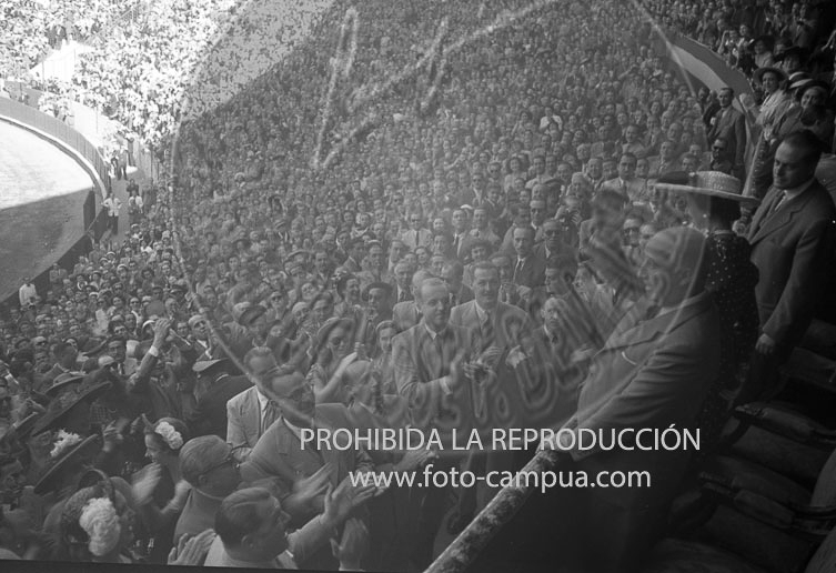 Corrida de Toros en Barcelona en honor a Franco