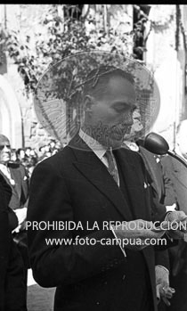 Franco visita la Catedral de Vic