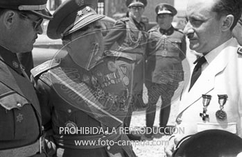 Franco visita la Catedral de Vic