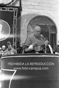 Franco visita la Catedral de Vic