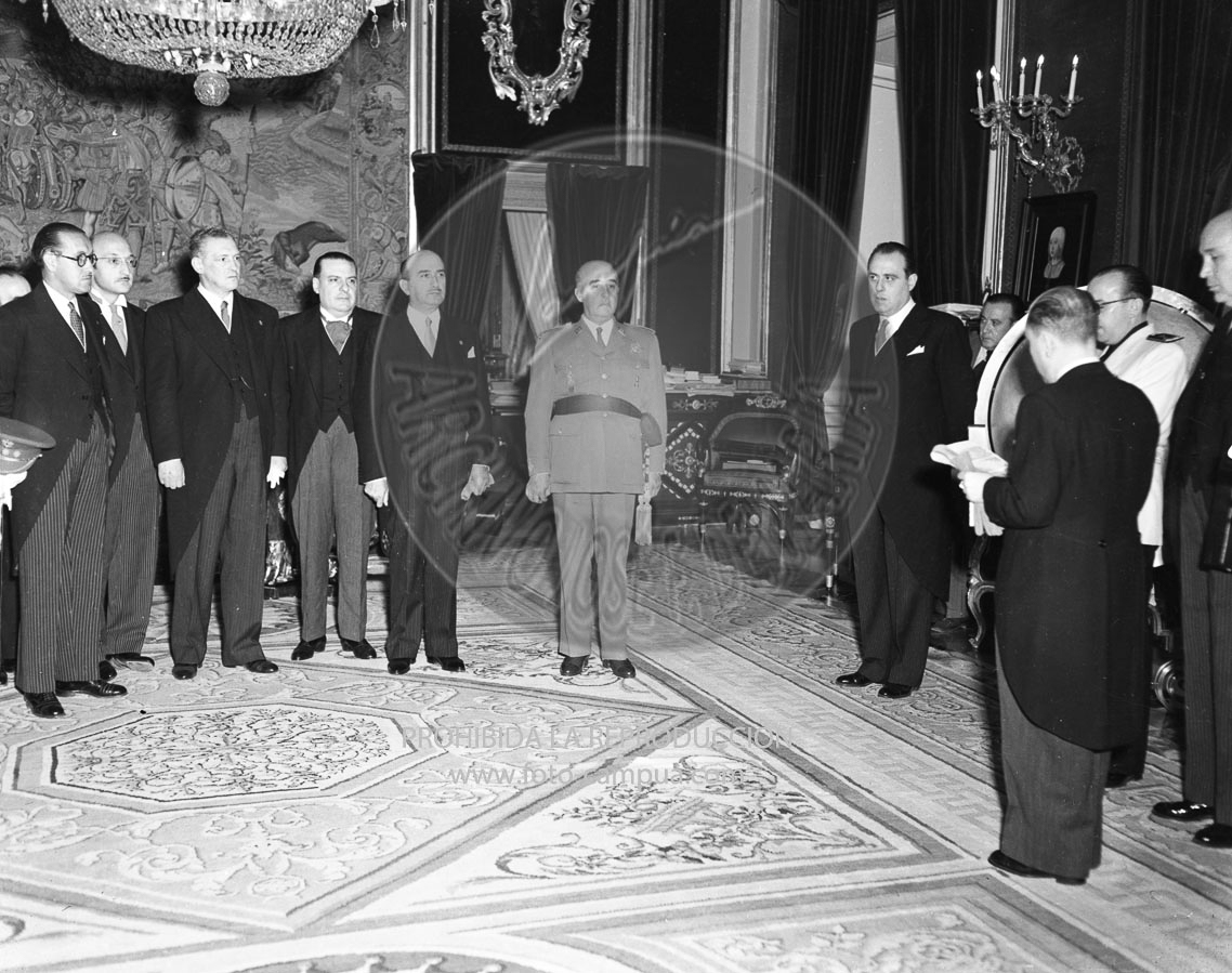 Franco recibe a los periodistas