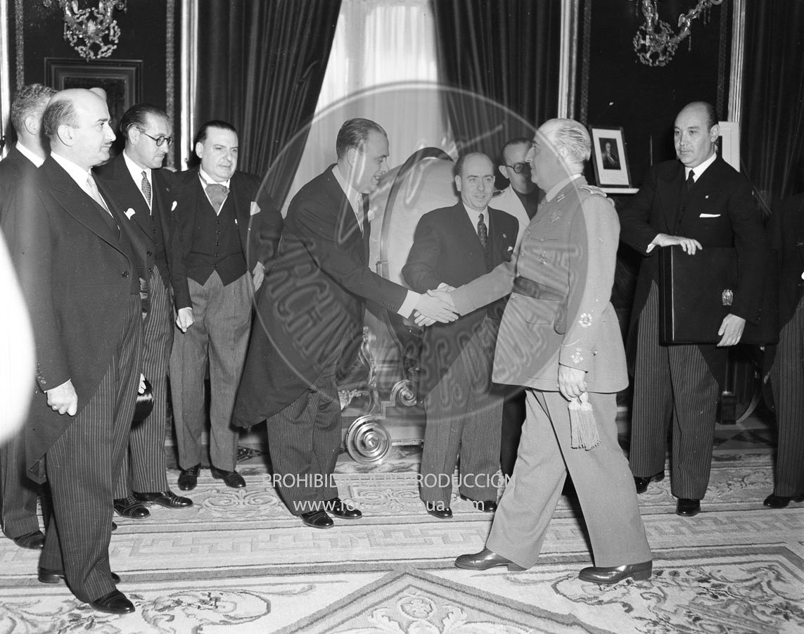 Franco recibe a los periodistas