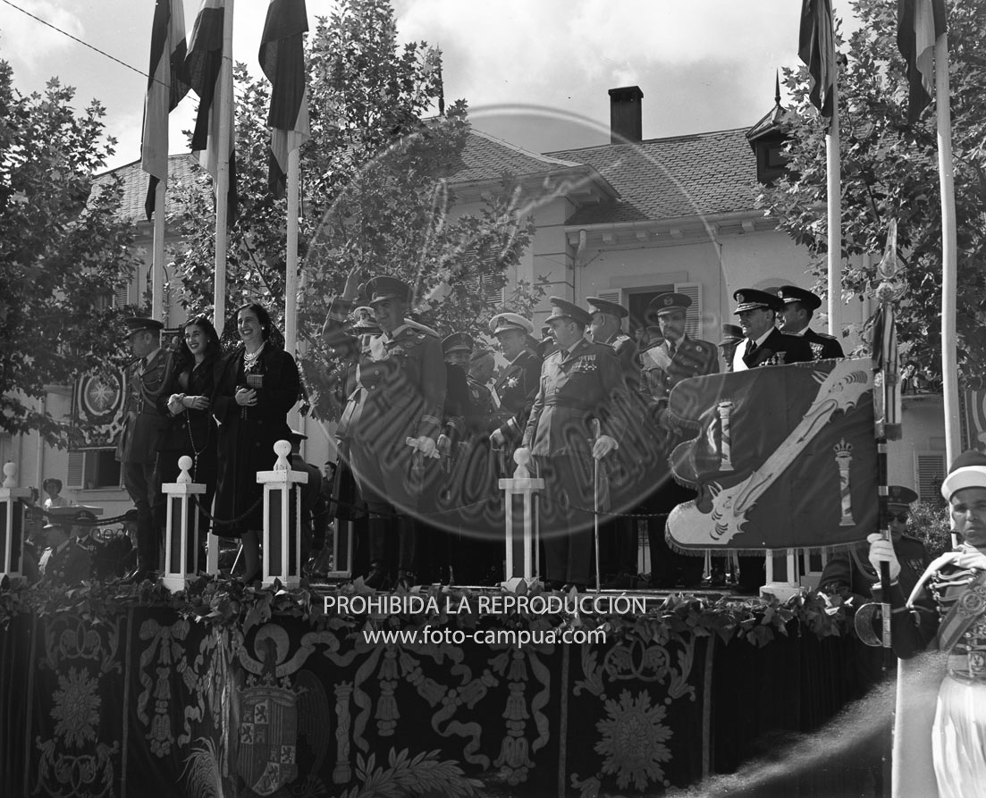 Onomástica del Caudillo 1949