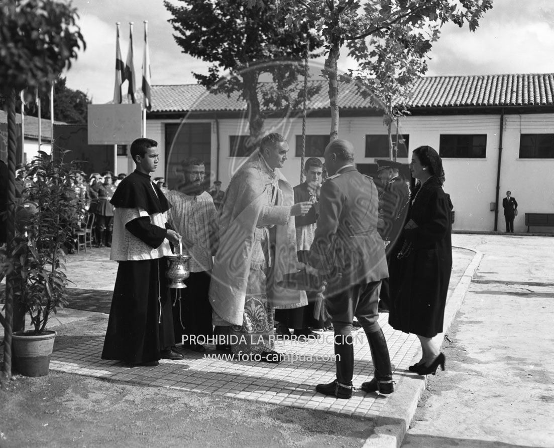 Onomástica del Caudillo 1949